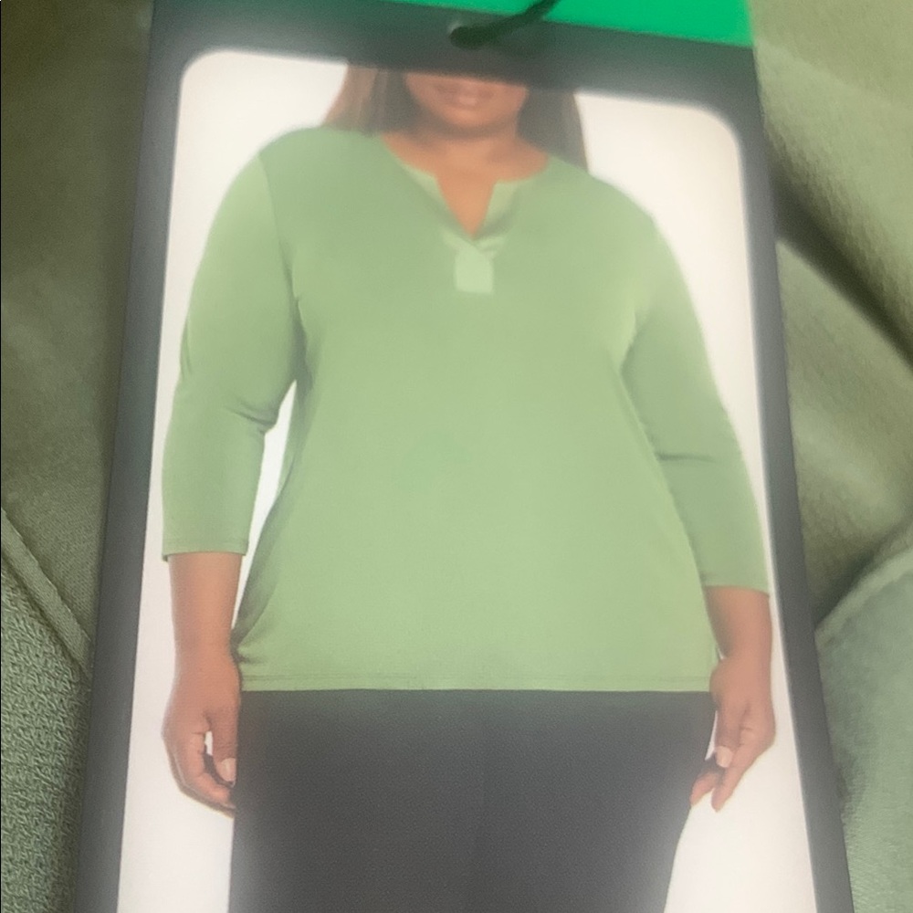 BNWT BANANA REPUBLIC Woman’s Top
